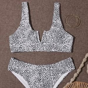 Dalmatian V wired bikini